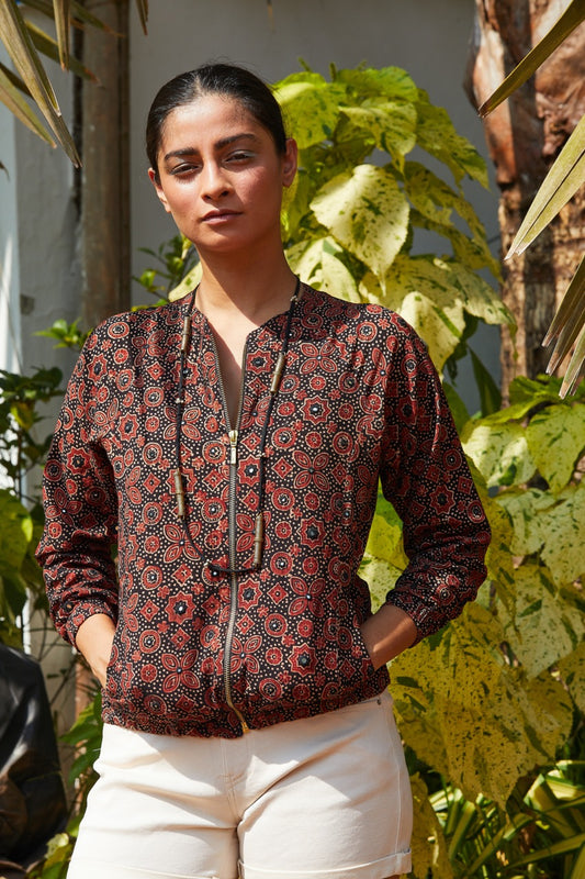 Hand block print. Ajrakh technique. HAnd made in India. Hand embroidered mirror work. Bomber jacket for women. Available in Japan. Red
