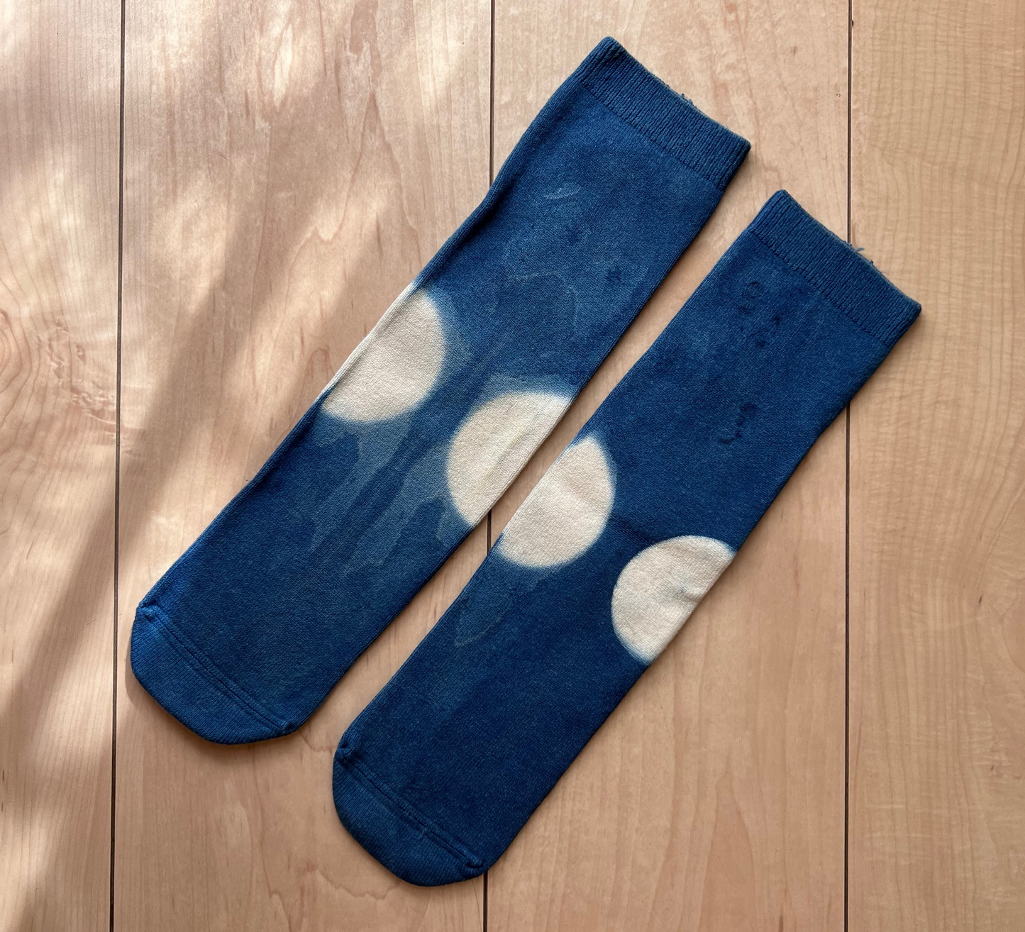 recycled cotton indigo natural dye socks